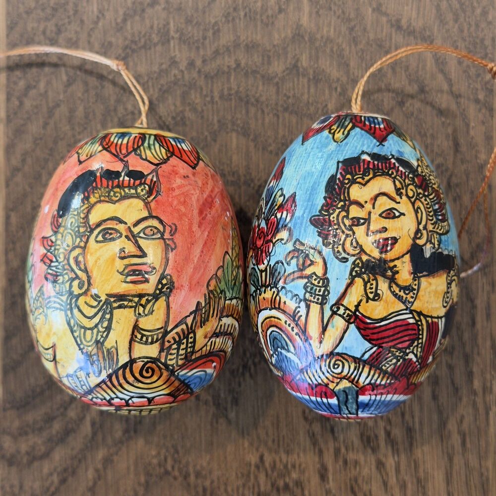 Vtg Balinese Hand Painted Wooden Egg Ornaments Set Of 2 Indonesian Folk Art